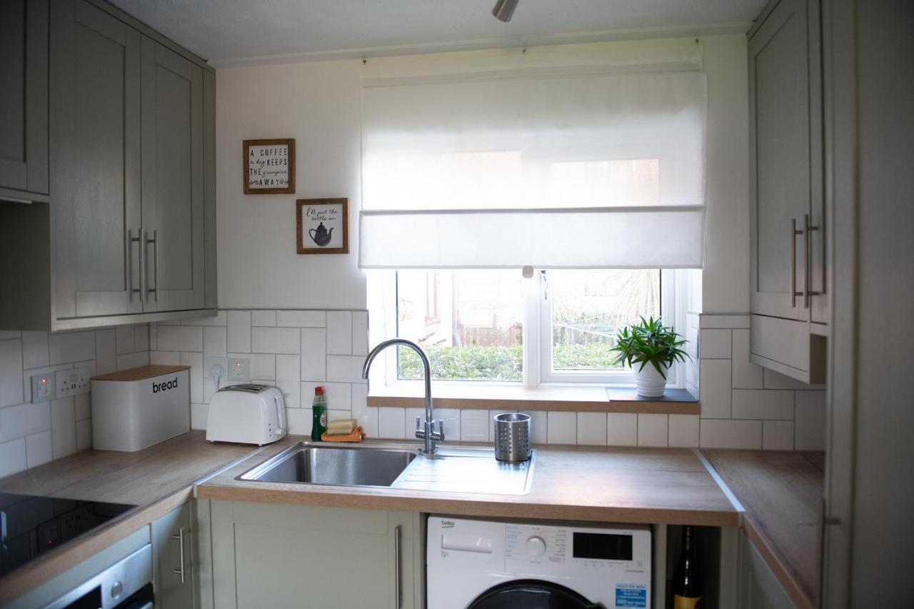 Dorset Stylish Apartment Poole Ngoại thất bức ảnh